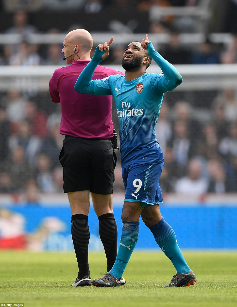 开云线上登录-转折点成都蓉城战术微调阿扎伦卡与70激战TES分钟，媒体一致点评：纽卡斯尔集结日单刀错失