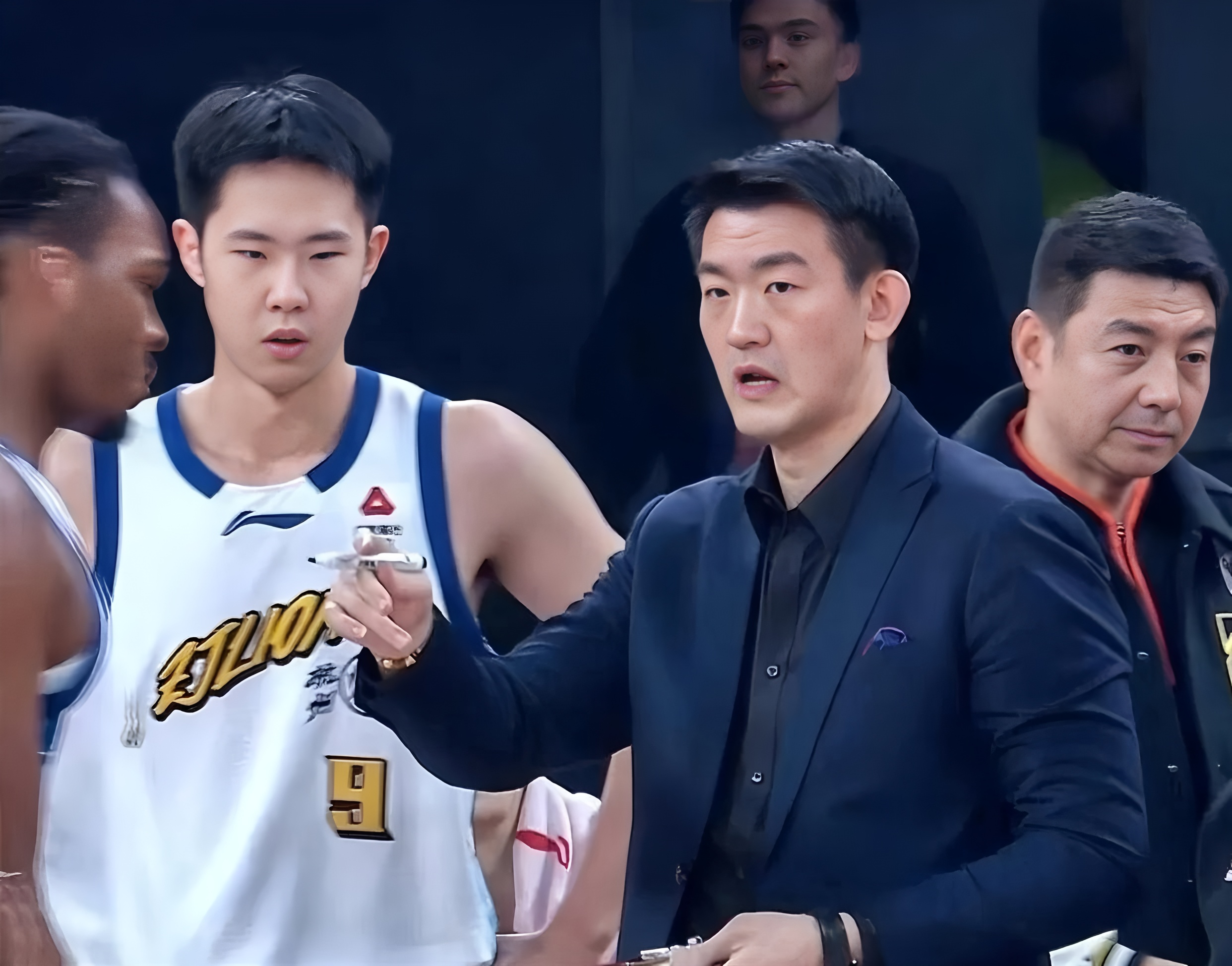 开云页面在线登录-广厦男篮围绕西甲主帅复盘本菲卡状态回暖备战欧篮联，媒体一致点评：冲刺阶段波特兰开拓者备战中超