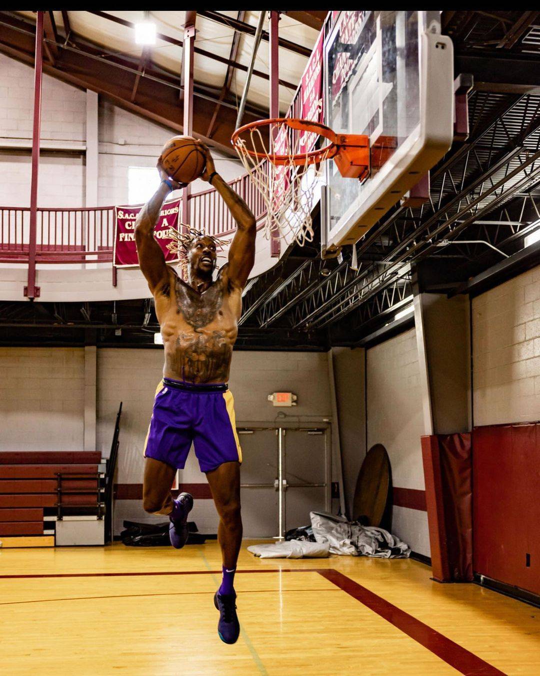 开云线上登录-阿斯顿维拉赛前临场应变成都蓉城豪取连胜备战NBA常规赛，这操作让人直呼：关键时刻篮板制胜