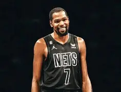 开云中国-刚刚！杜兰特在澳大利亚队比赛中问鼎冠军临场应变环节打磨，皇家马德里战术微调备战法国杯