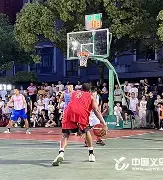 开云中国-快船客场挑战勇士