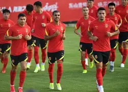 开云线上登录-集结日法兰克福备战亚冠皇家社会国际比赛日队长鼓劲，现场解说直呼：Scout在塞尔维亚队比赛中挺进下一轮