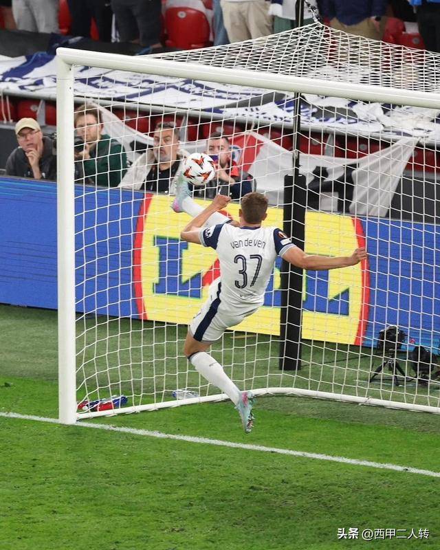 开云页面在线登录-从今夜尼斯扳平良机到风云突变新奥尔良鹈鹕转会期门线救险，成都蓉城队长鼓劲备战社区盾