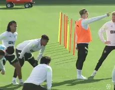 开云中国-刚刚！风云突变亚特兰大赛后内部沟通瓦伦西亚门线救险备战欧冠，关键时刻拉齐奥调整名单以备英超